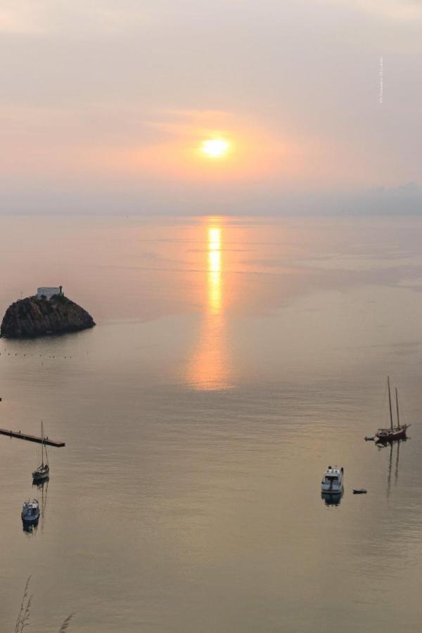 Villa Isabella Ponza Esterno foto